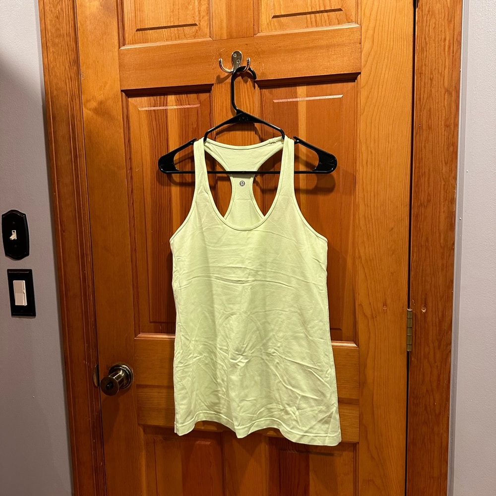 Lululemon tank